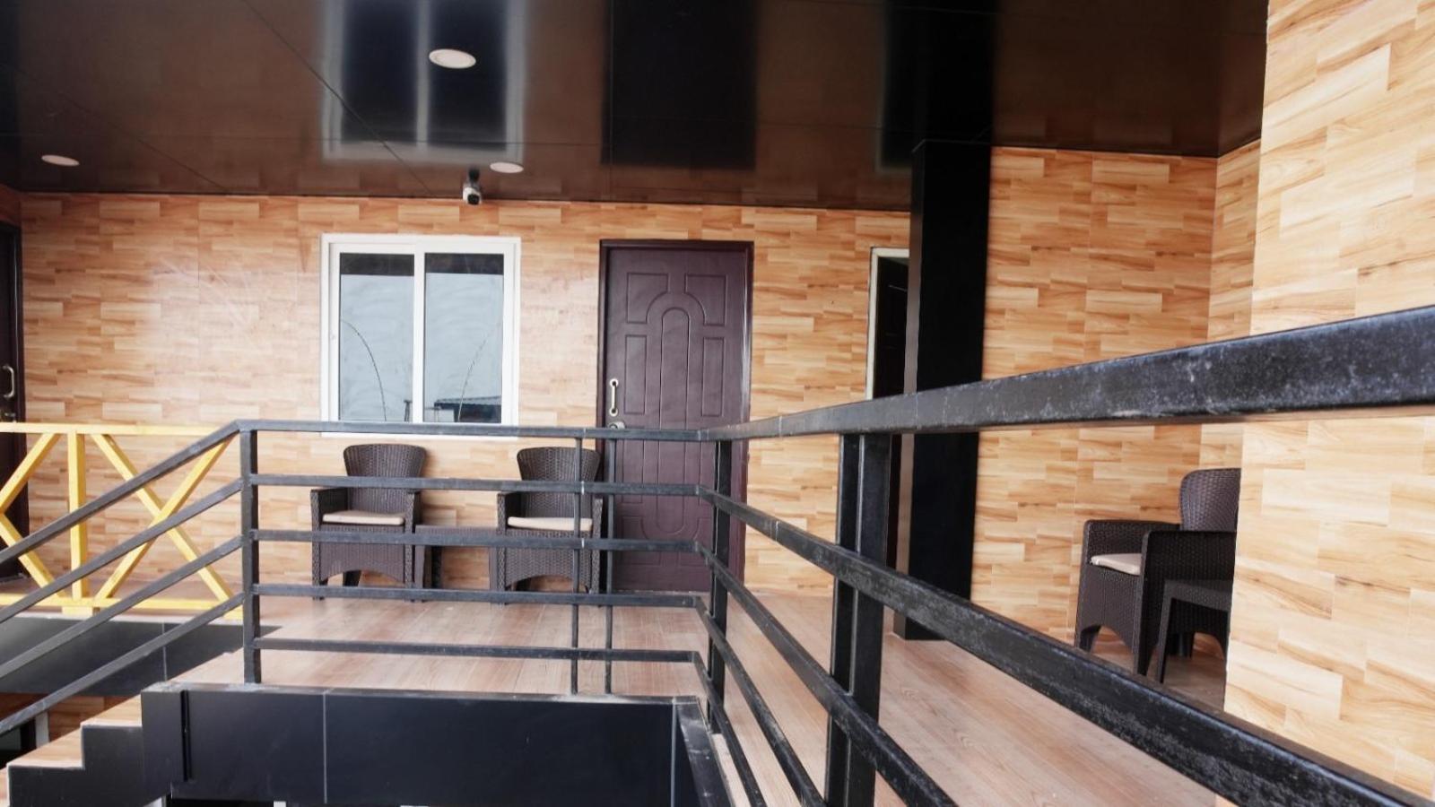 Hashtag Hive Hotel Puduccseri Kültér fotó