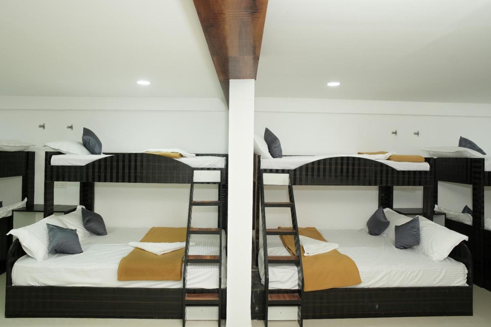 Hashtag Hive Hotel Puduccseri Kültér fotó